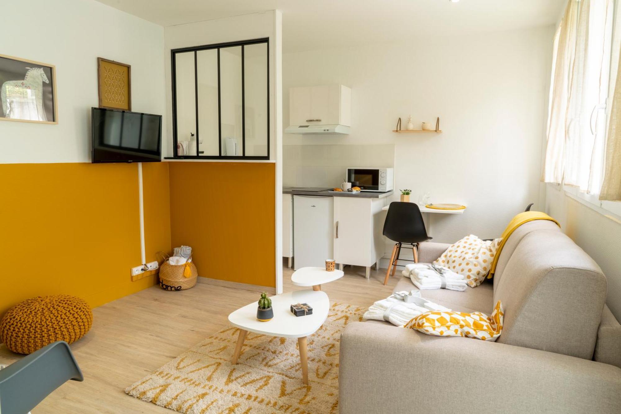 Stockholm- Studio Serenite Avec Jardin Шарлевіль-Мезьєр Екстер'єр фото