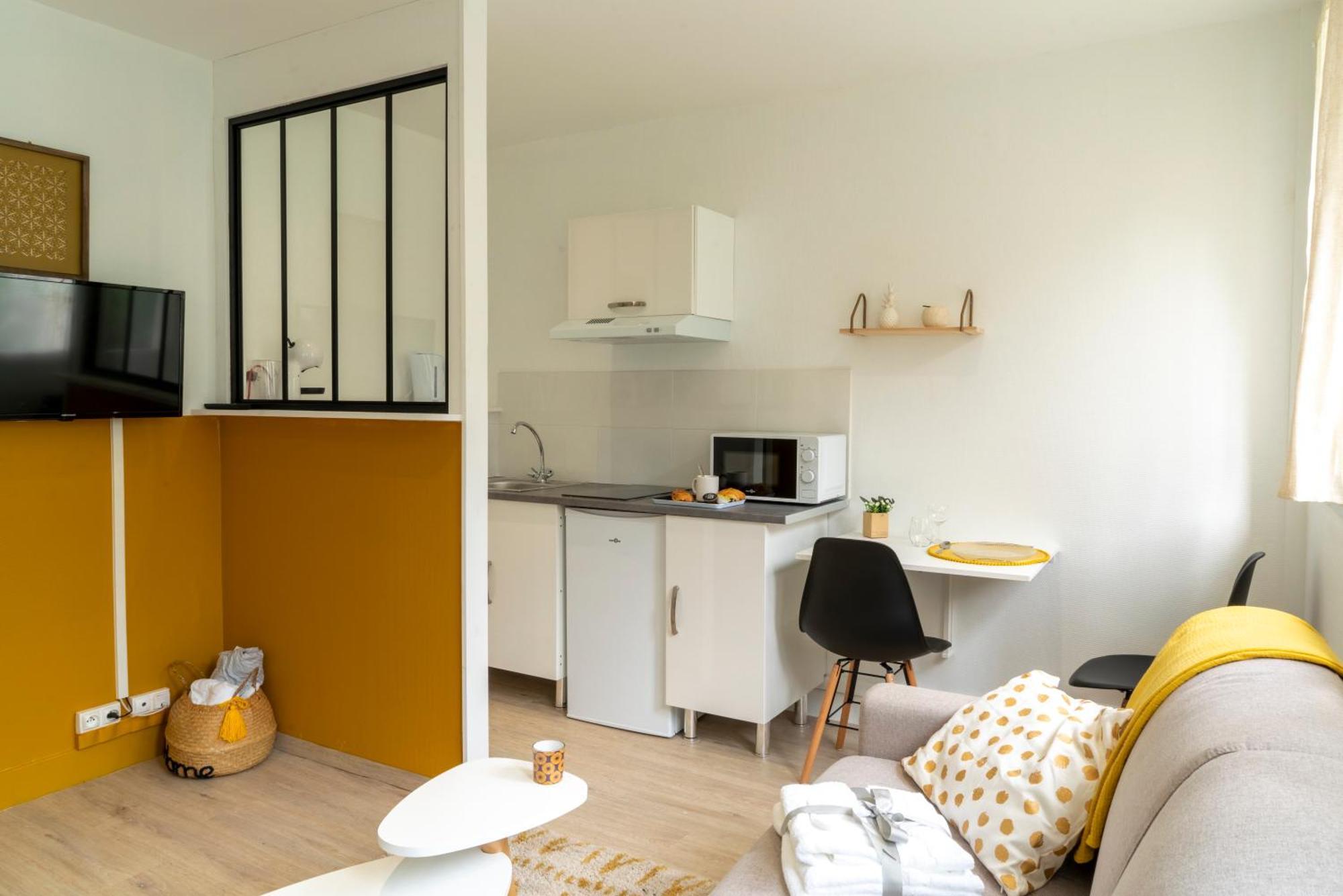 Stockholm- Studio Serenite Avec Jardin Шарлевіль-Мезьєр Екстер'єр фото
